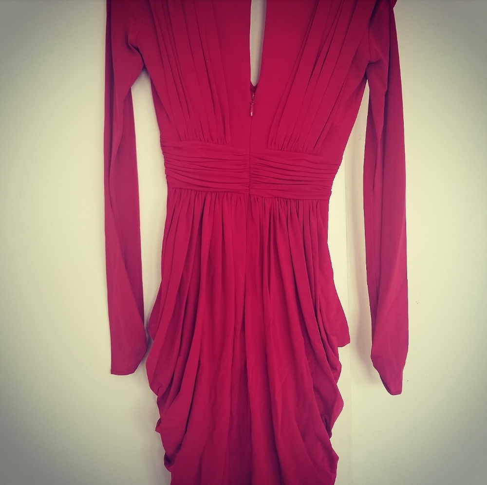 💥 Donating by 7/1 ! Stunning Red BCBG dress
